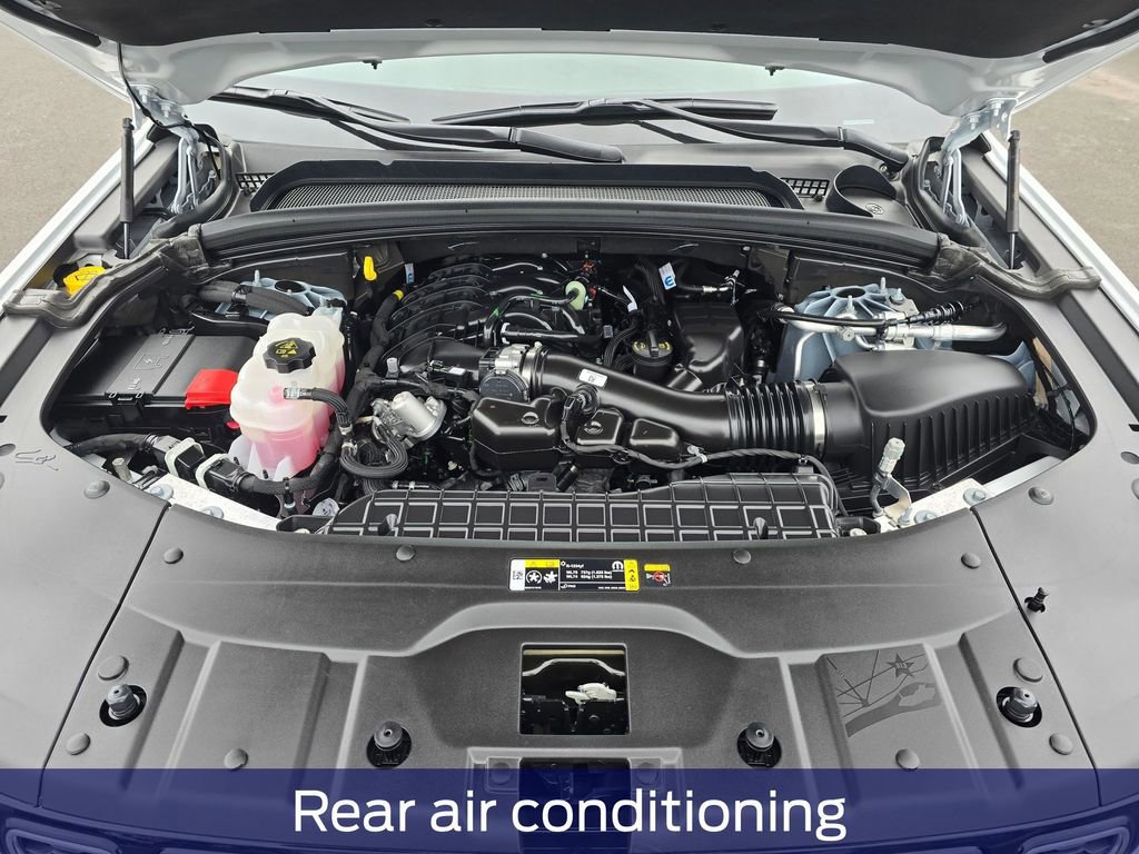 Used 2025 Jeep Grand Cherokee L Limited w/ Trailer Tow Package AWD/4WD image 11