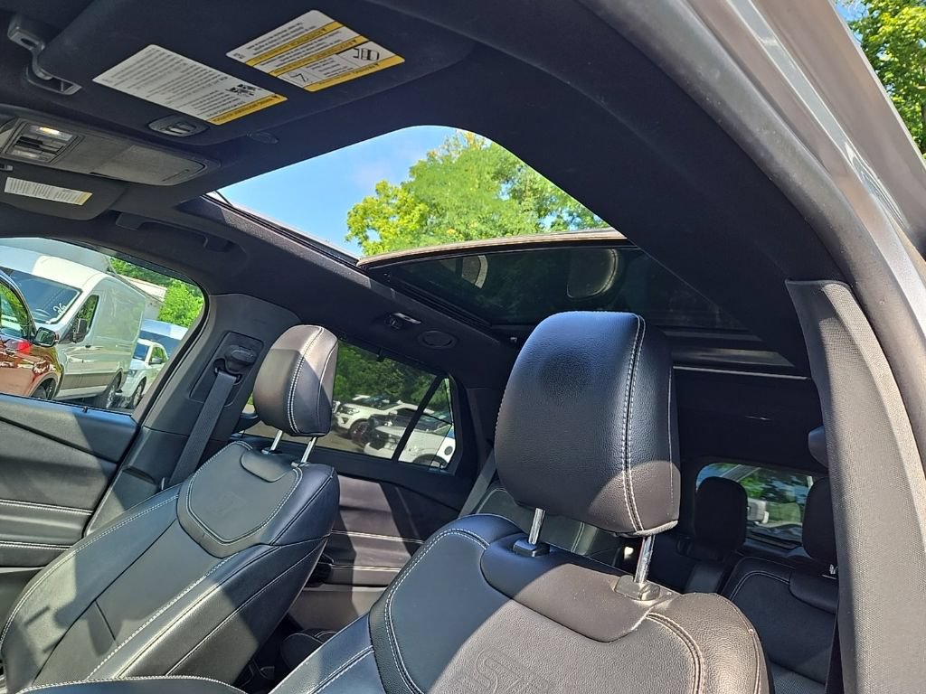 Certified 2022 Ford Explorer ST w/ Equipment Group 401A AWD/4WD image 13
