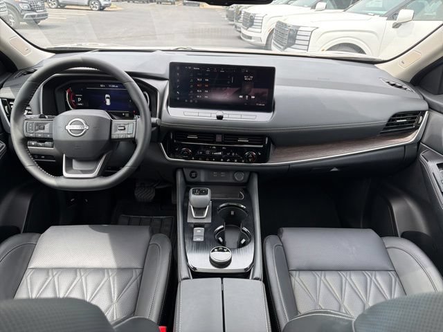Used 2026 Nissan Rogue Platinum w/ Platinum Premium Package AWD/4WD image 28