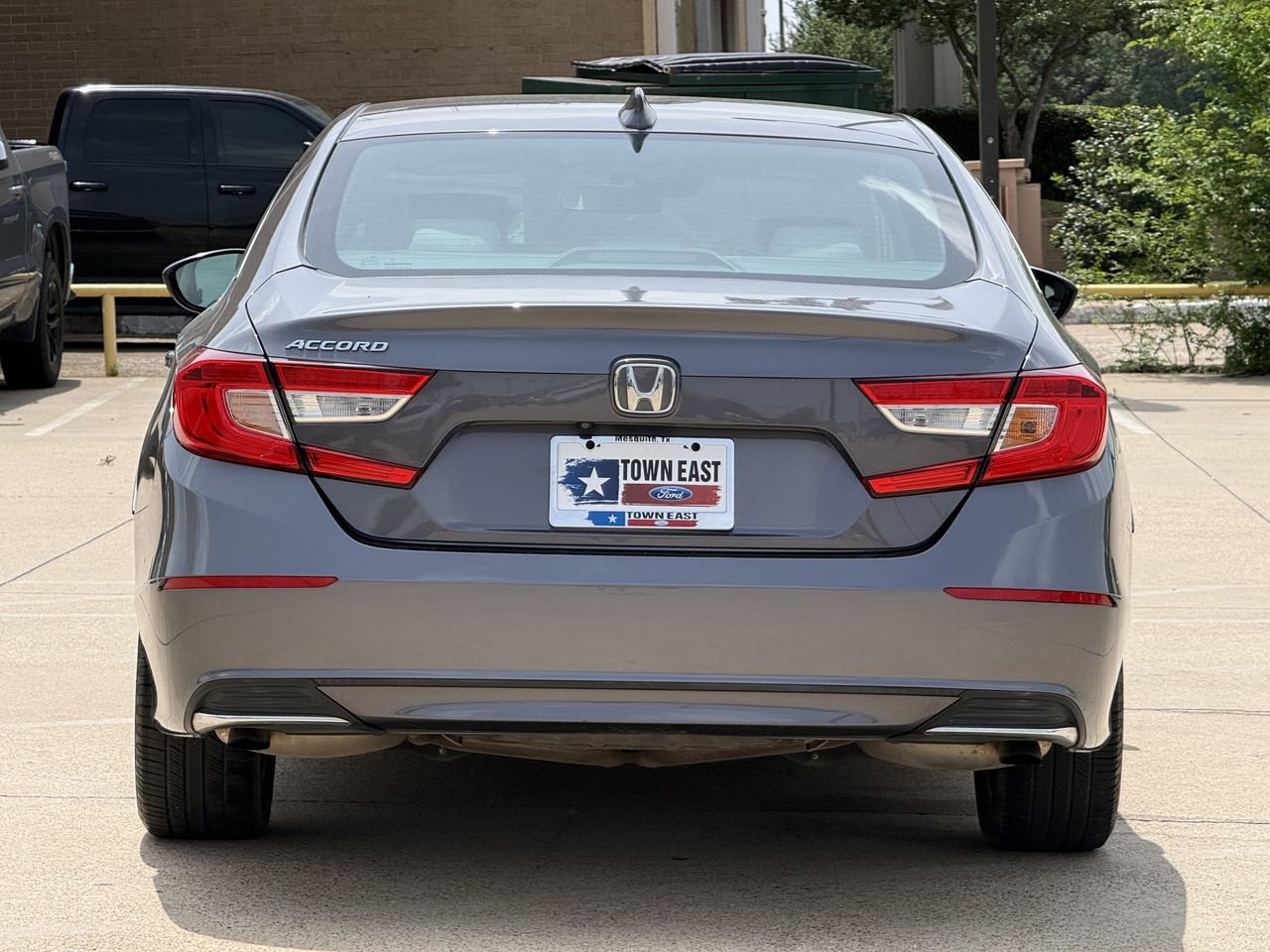 Used 2018 Honda Accord LX image 6