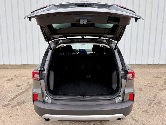 Certified 2025 Ford Escape Active AWD/4WD image 16