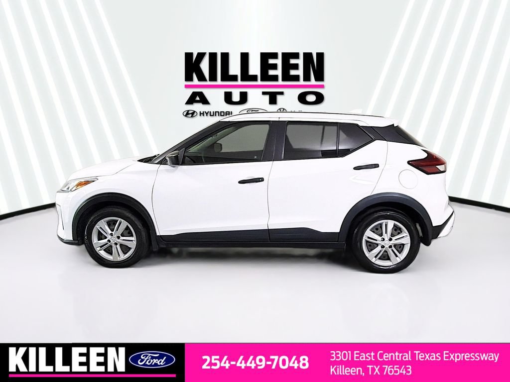 Used 2024 Nissan Kicks S FWD image 4