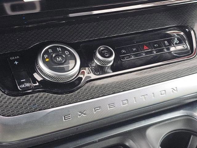 Certified 2025 Ford Expedition Max Platinum w/ Stealth Performance Package image 27