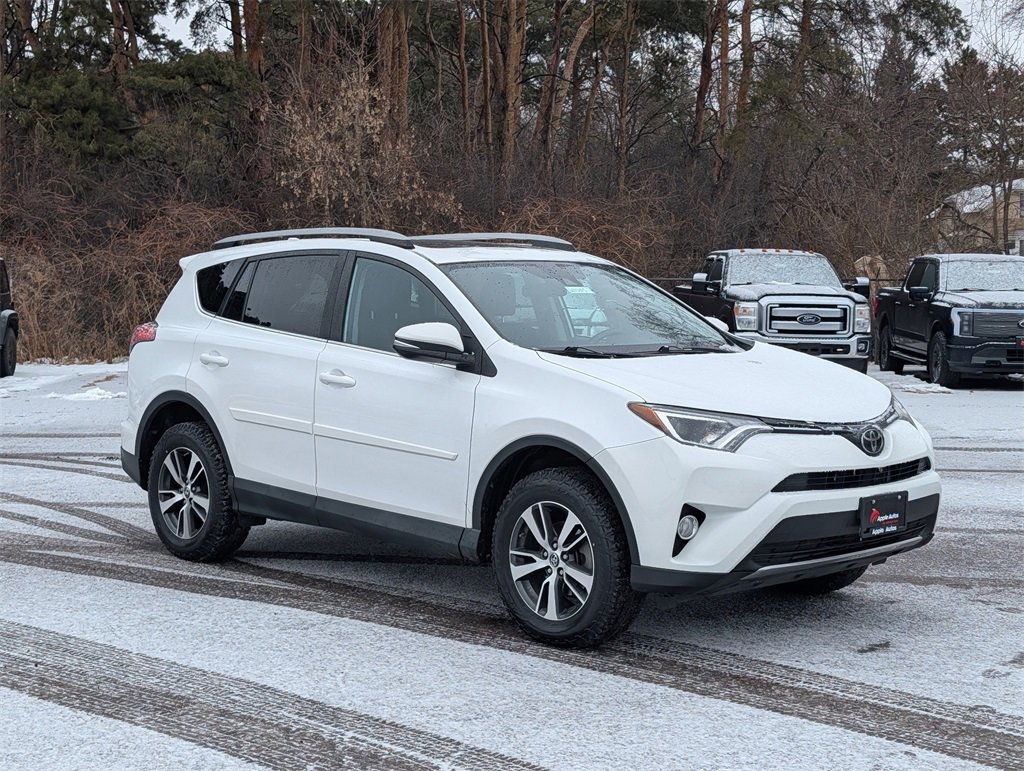 Used 2018 Toyota RAV4 XLE image 1