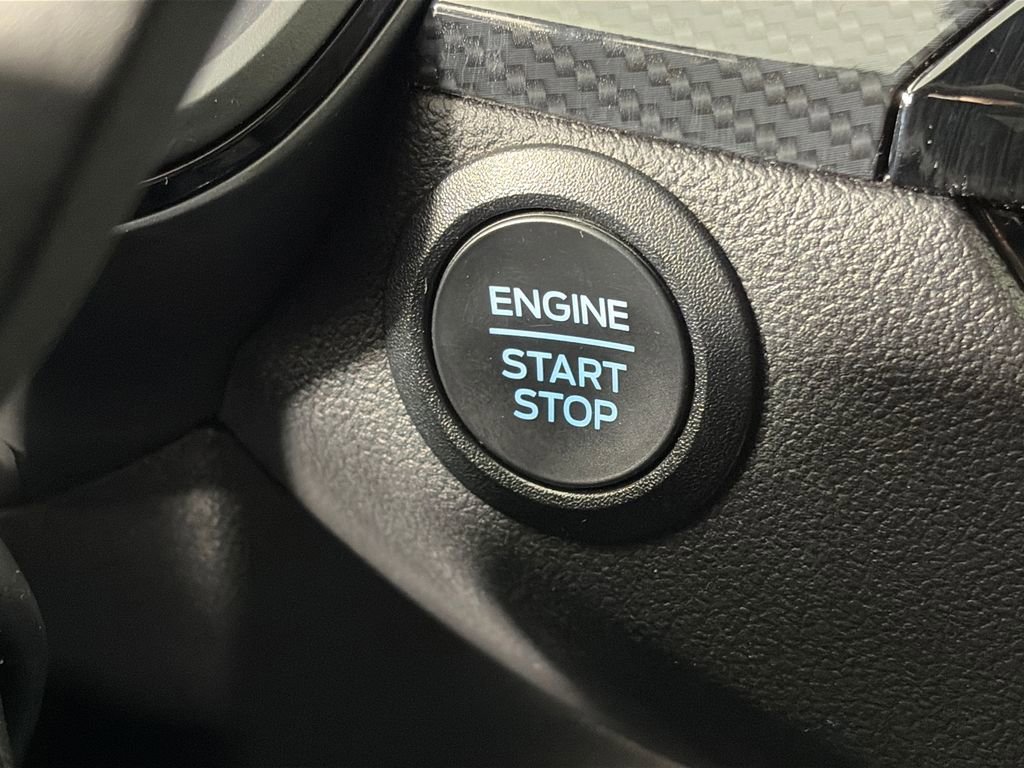 Certified 2025 Ford Escape ST-Line Select AWD/4WD image 23