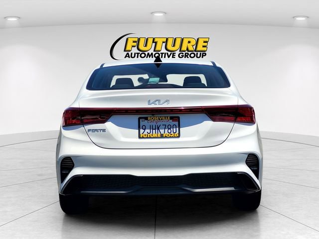 Used 2023 Kia Forte LXS w/ LXS Technology Package FWD image 5