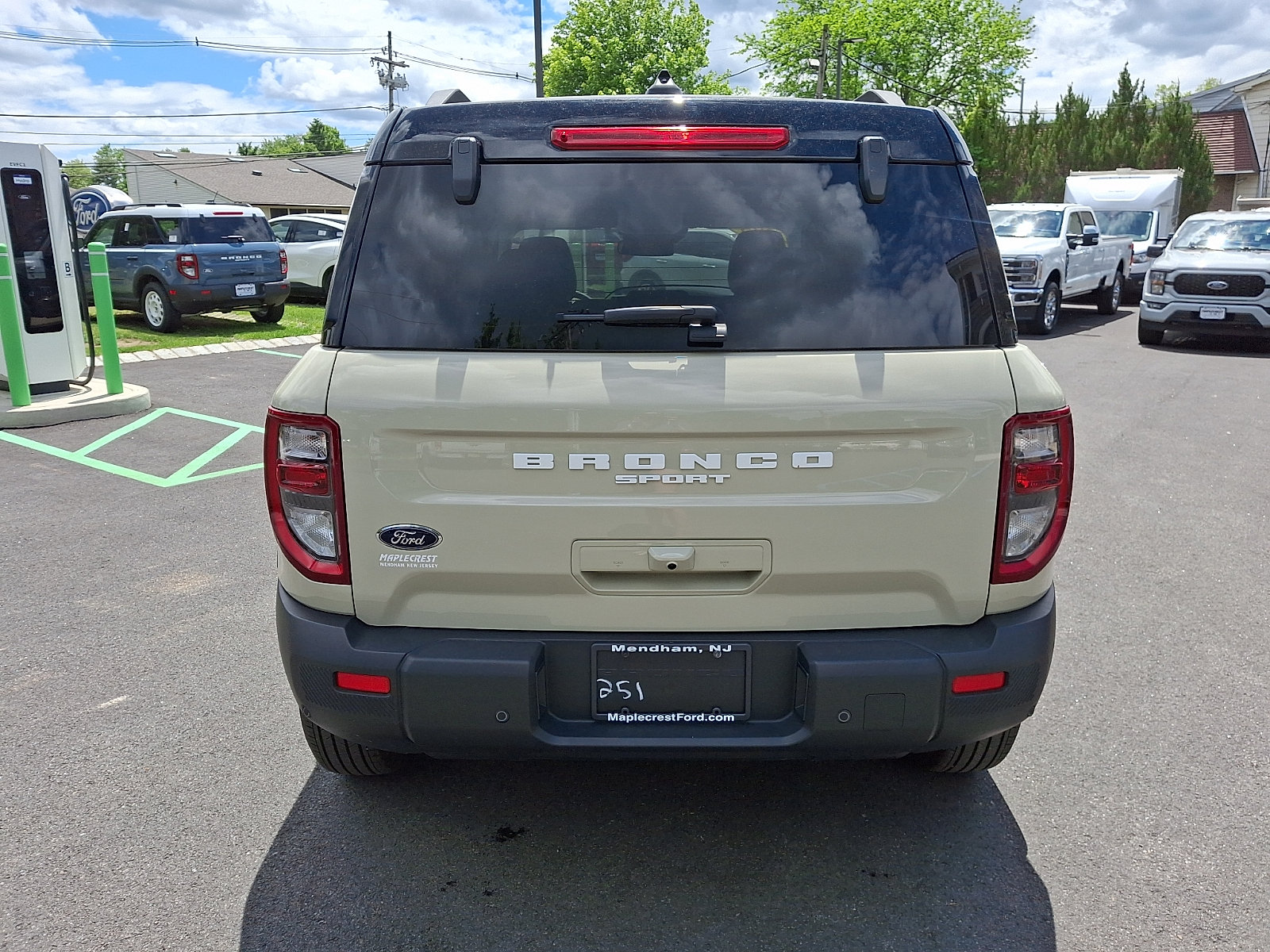 Certified 2025 Ford Bronco Sport Outer Banks w/ Outer Banks Tech Package+ AWD/4WD image 6