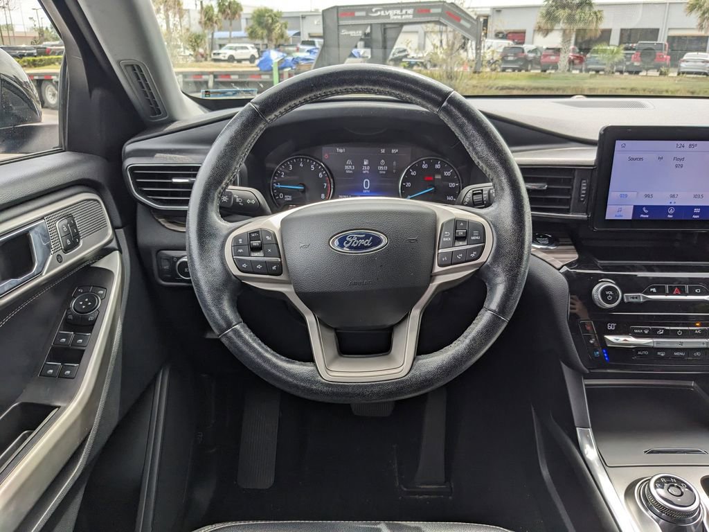 Certified 2021 Ford Explorer Limited w/ Equipment Group 301A image 14