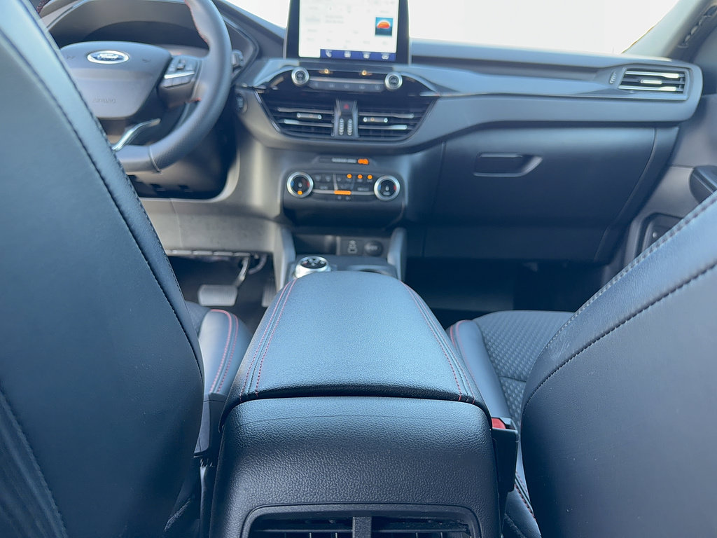 Certified 2025 Ford Escape ST-Line FWD image 29