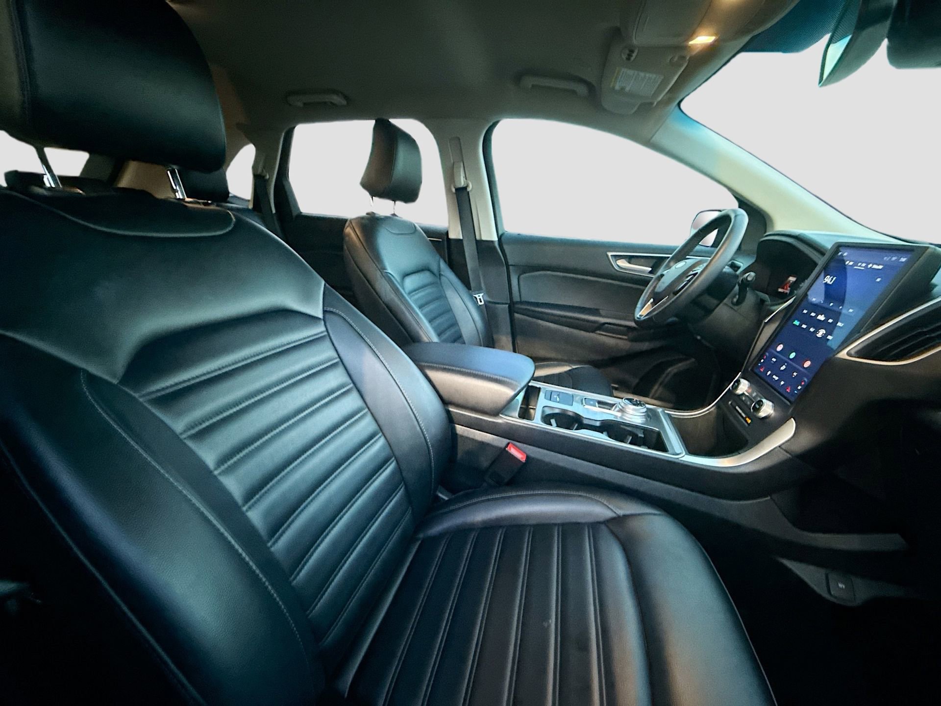 Certified 2024 Ford Edge SEL w/ Convenience Package image 30