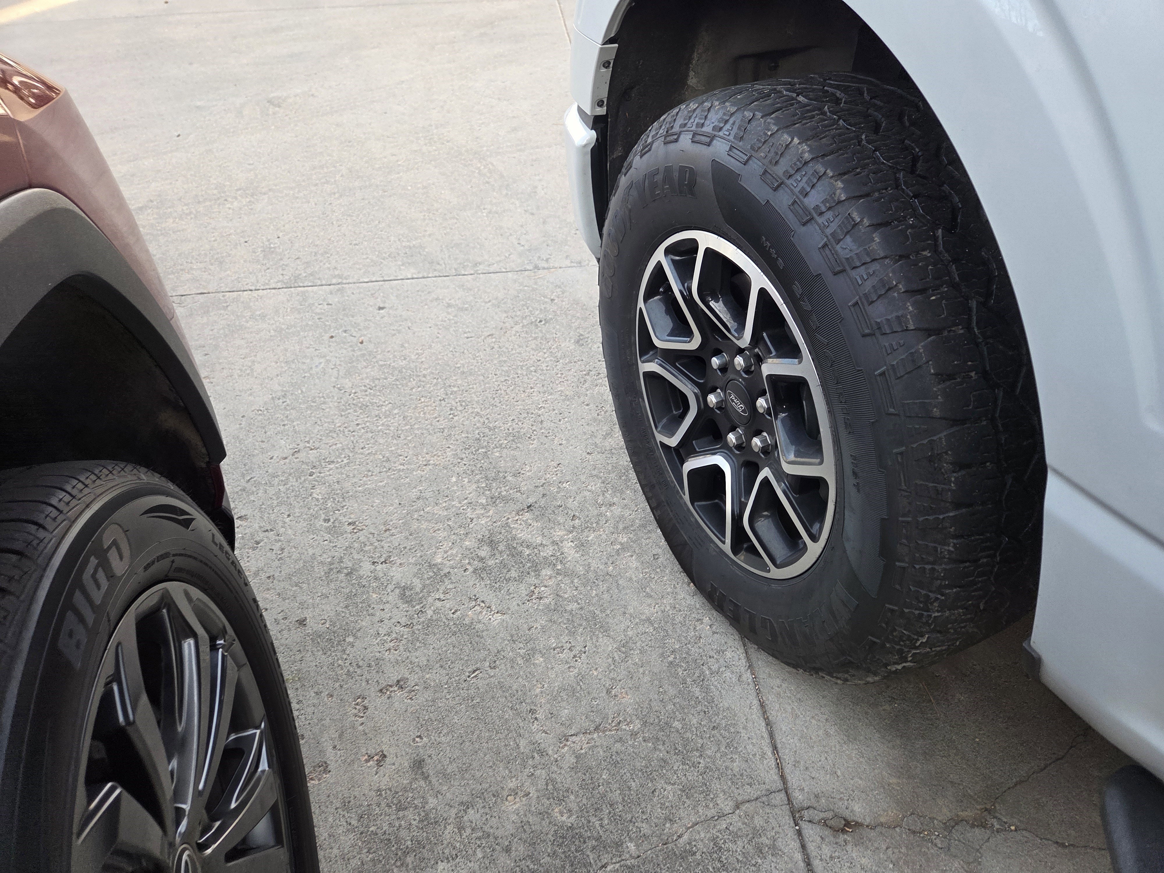 Certified 2023 Ford F150 XLT w/ Equipment Group 302A High image 10