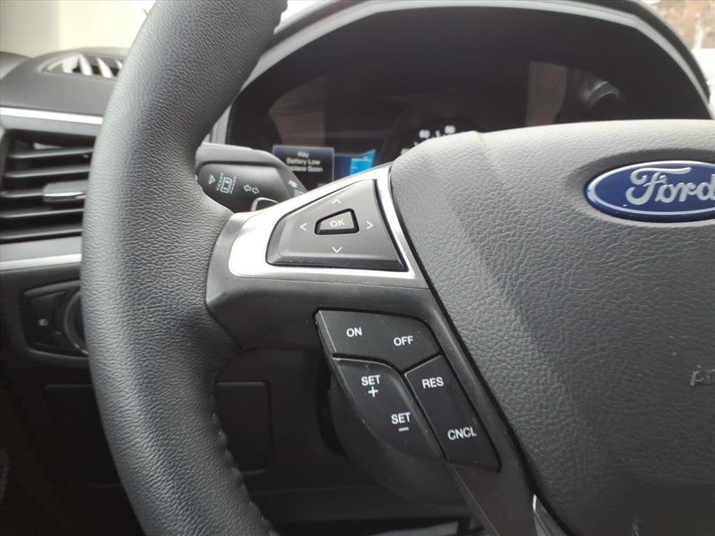 Certified 2024 Ford Edge SEL w/ Convenience Package image 16