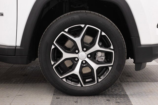 Used 2024 Jeep Compass Limited AWD/4WD image 13