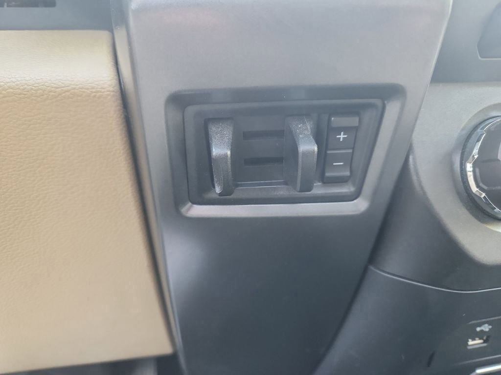 Certified 2017 Ford F250 XLT w/ XLT Value Package image 27