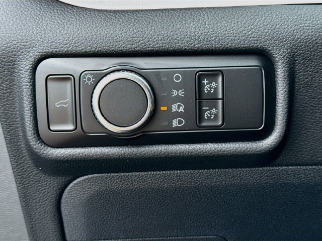 Certified 2023 Ford Explorer XLT AWD/4WD image 11
