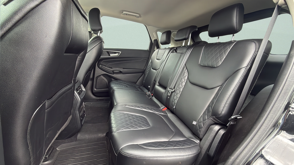 Certified 2024 Ford Edge Titanium AWD/4WD image 9