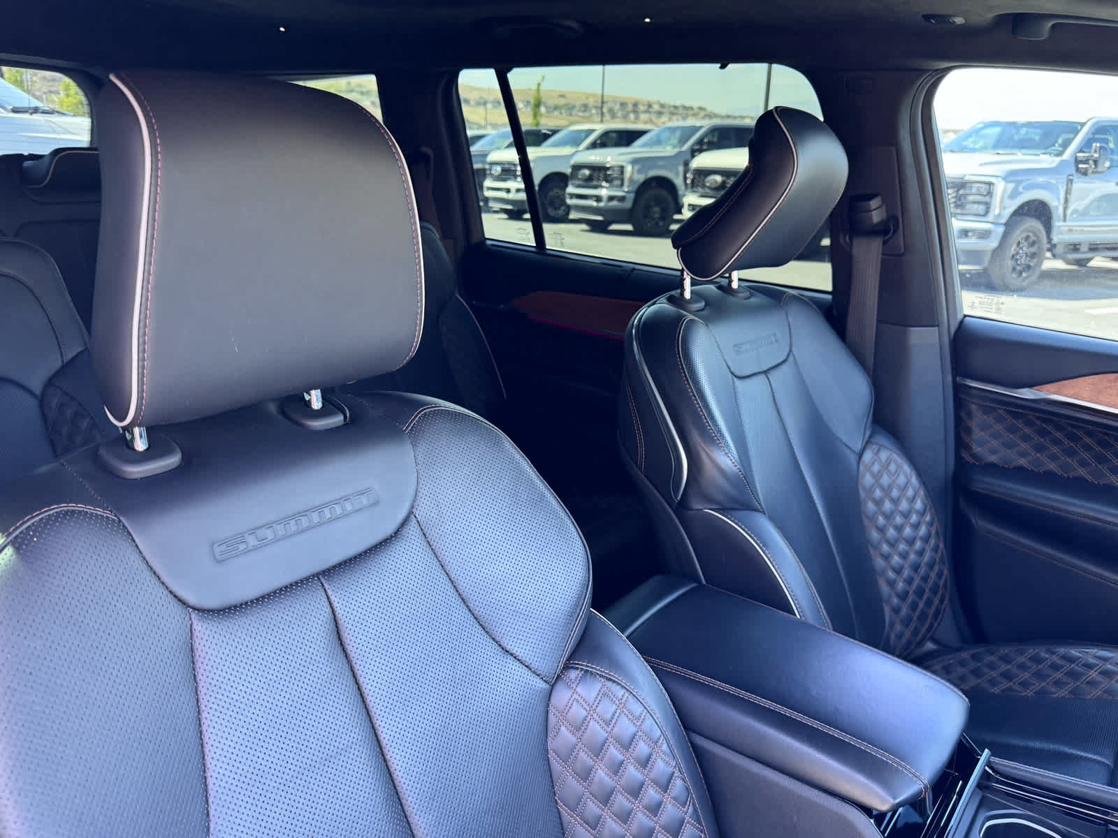 Used 2022 Jeep Grand Cherokee L Summit AWD/4WD image 17