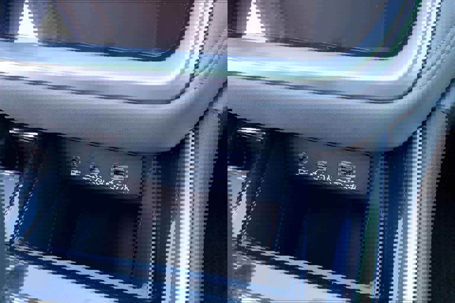 Used 2024 Subaru Outback Premium AWD/4WD image 31