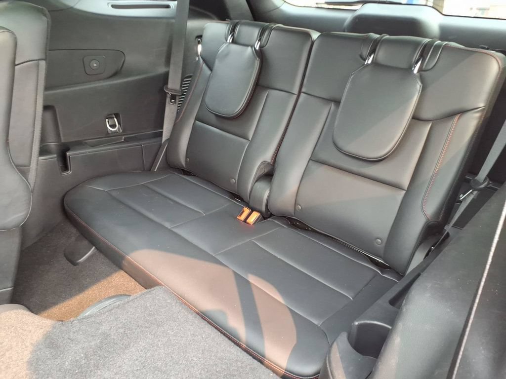 Certified 2025 Ford Explorer ST AWD/4WD image 10