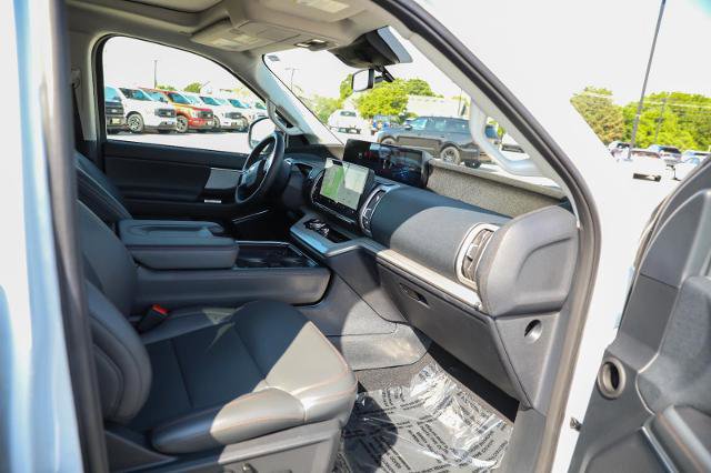 Certified 2025 Ford Expedition Active AWD/4WD image 39