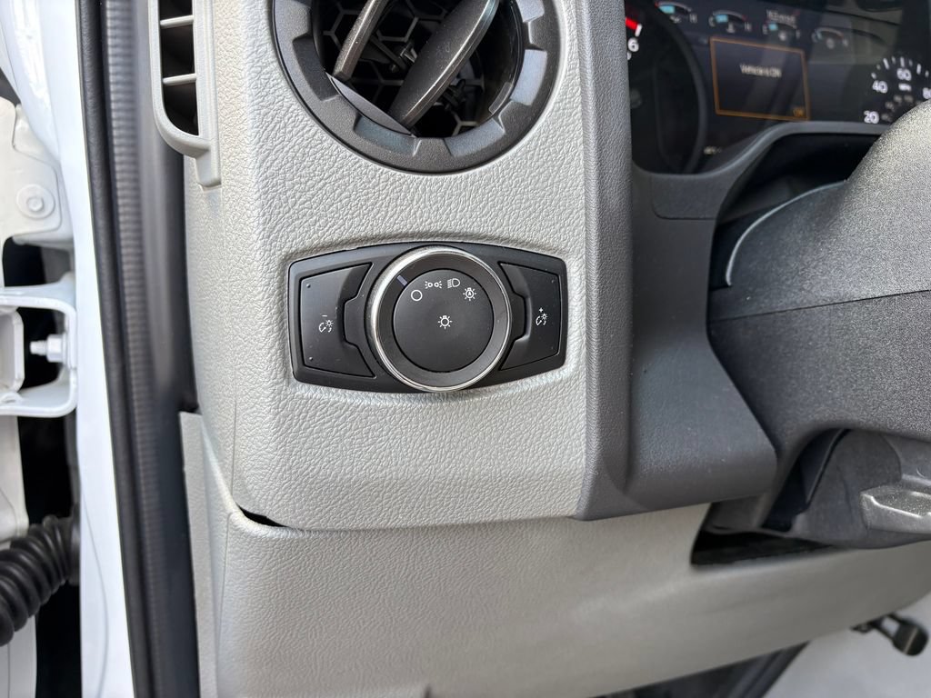 Certified 2023 Ford E-450 and Econoline 450 Super Duty w/ Driver's Safety Package RWD image 14