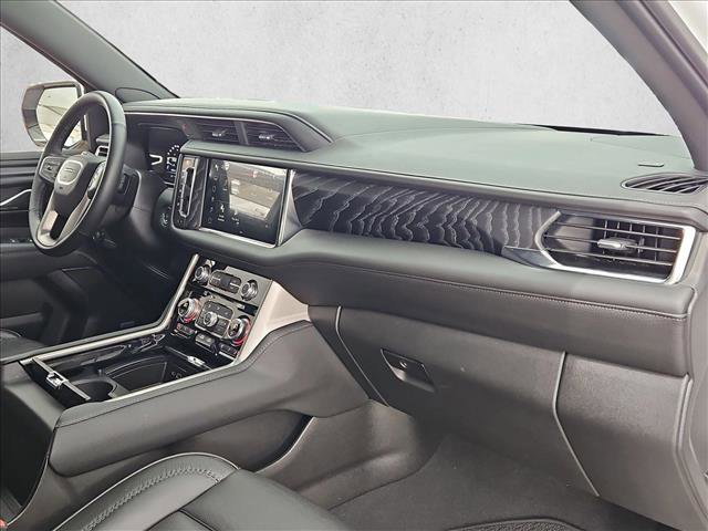 Used 2024 GMC Yukon XL Denali image 24