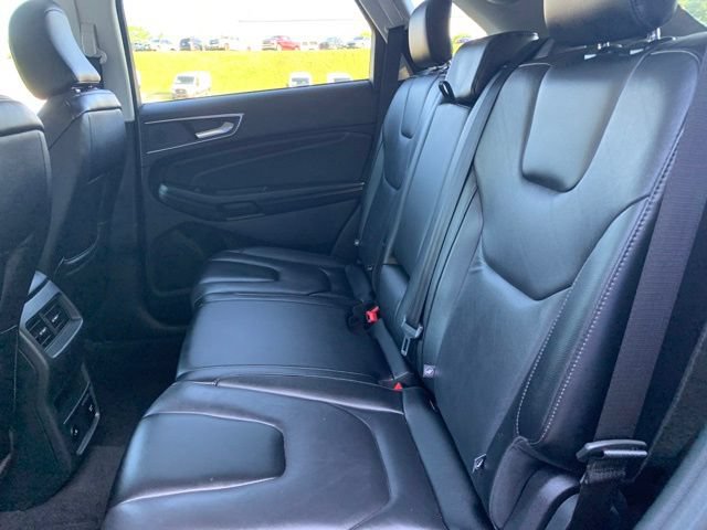 Certified 2022 Ford Edge Titanium AWD/4WD image 19