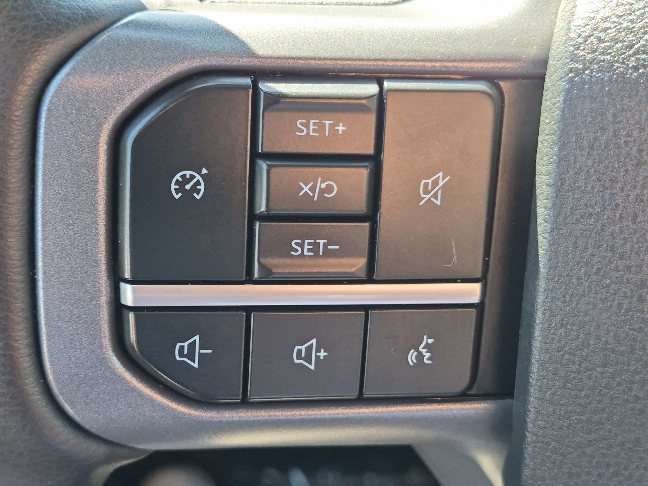 Certified 2025 Ford F250 Lariat AWD/4WD image 19