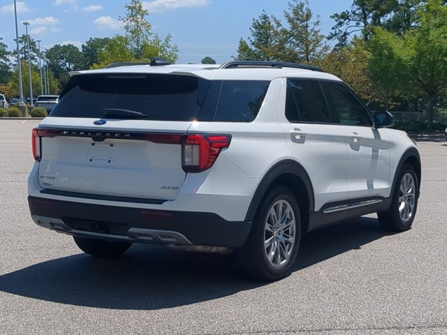 Certified 2025 Ford Explorer Active w/ Active Comfort Package AWD/4WD image 4