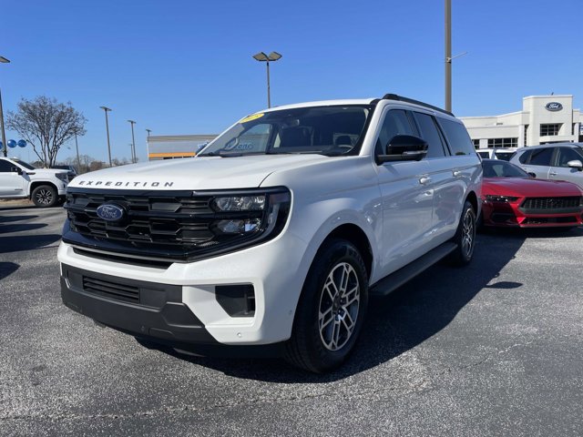 Certified 2025 Ford Expedition Max Active image 9