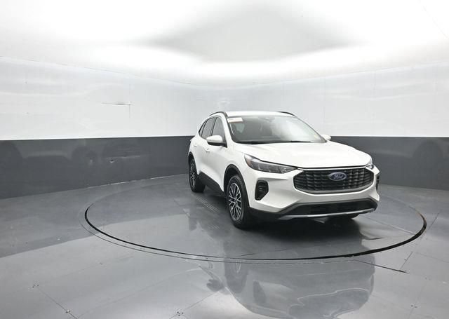Certified 2024 Ford Escape SE FWD image 3