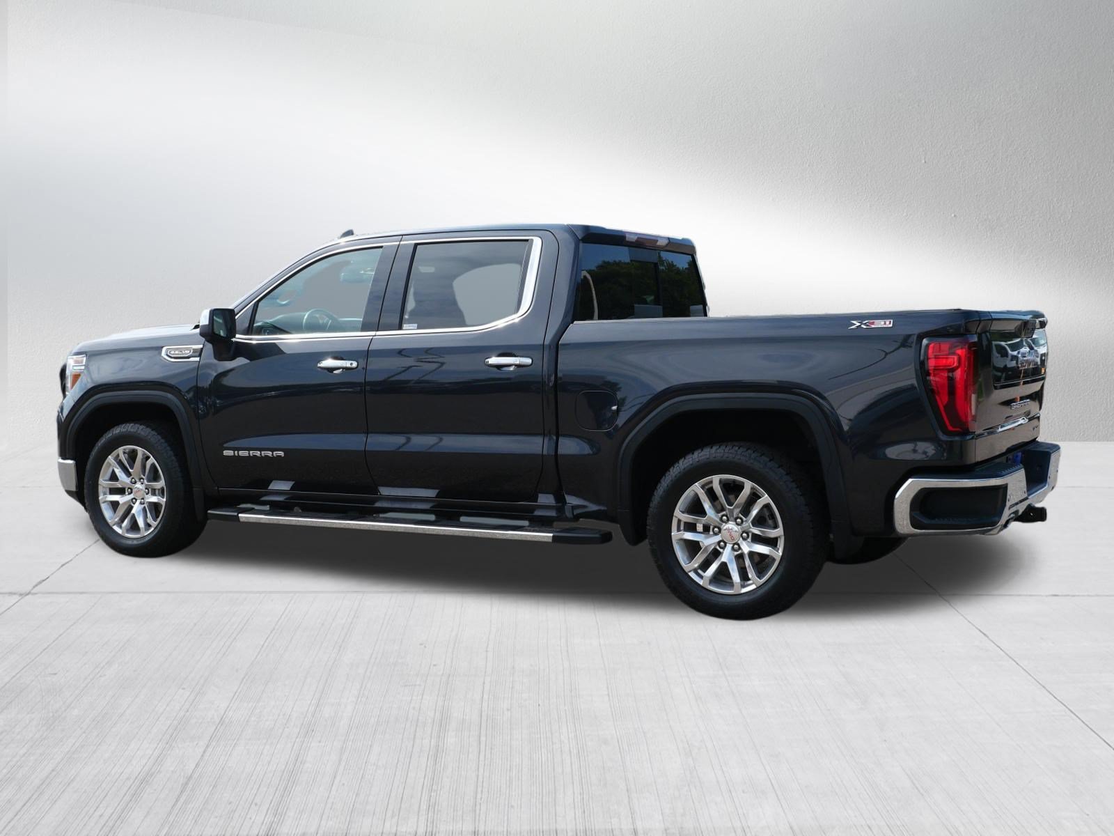 Used 2020 GMC Sierra 1500 SLT w/ SLT Premium Plus Package AWD/4WD image 5