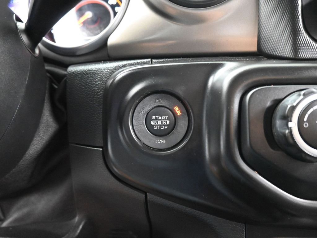 Used 2018 Jeep Wrangler Unlimited Sport image 43