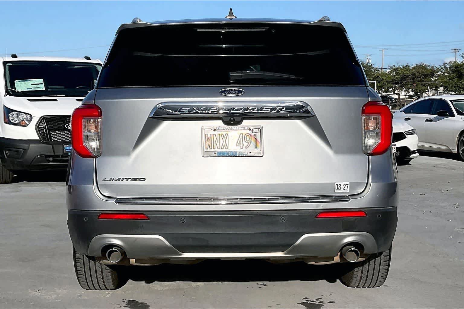 Certified 2022 Ford Explorer Limited w/ Equipment Group 301A RWD image 5
