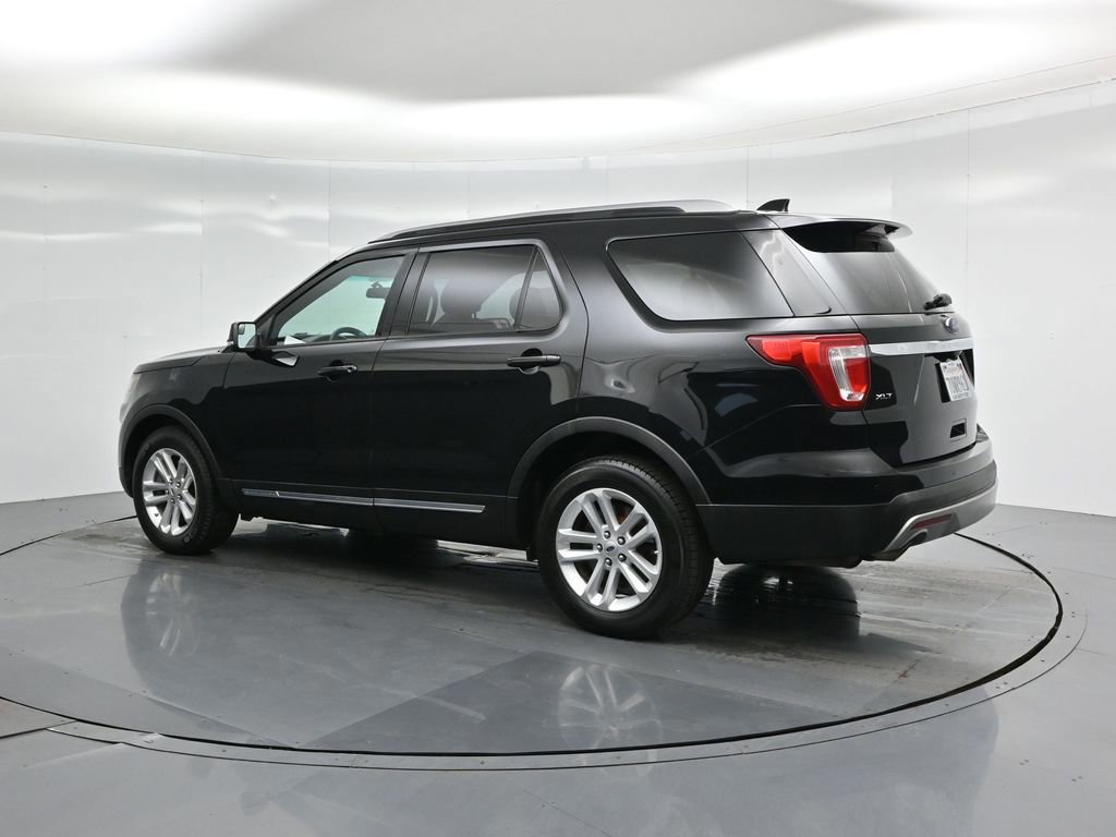 Certified 2017 Ford Explorer XLT image 17