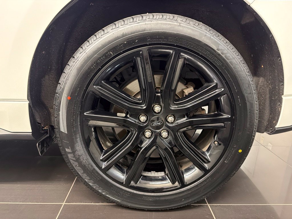 Certified 2023 Ford Edge ST-Line AWD/4WD image 7