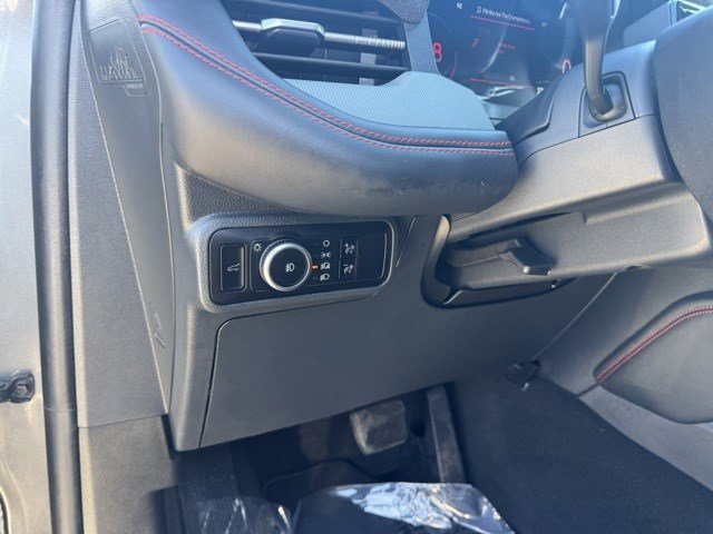 Certified 2025 Ford Explorer ST-Line w/ ST-Line Street Pack image 13