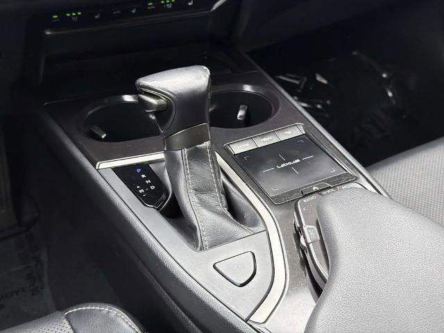 Used 2019 Lexus UX 200 w/ Premium Package FWD image 14