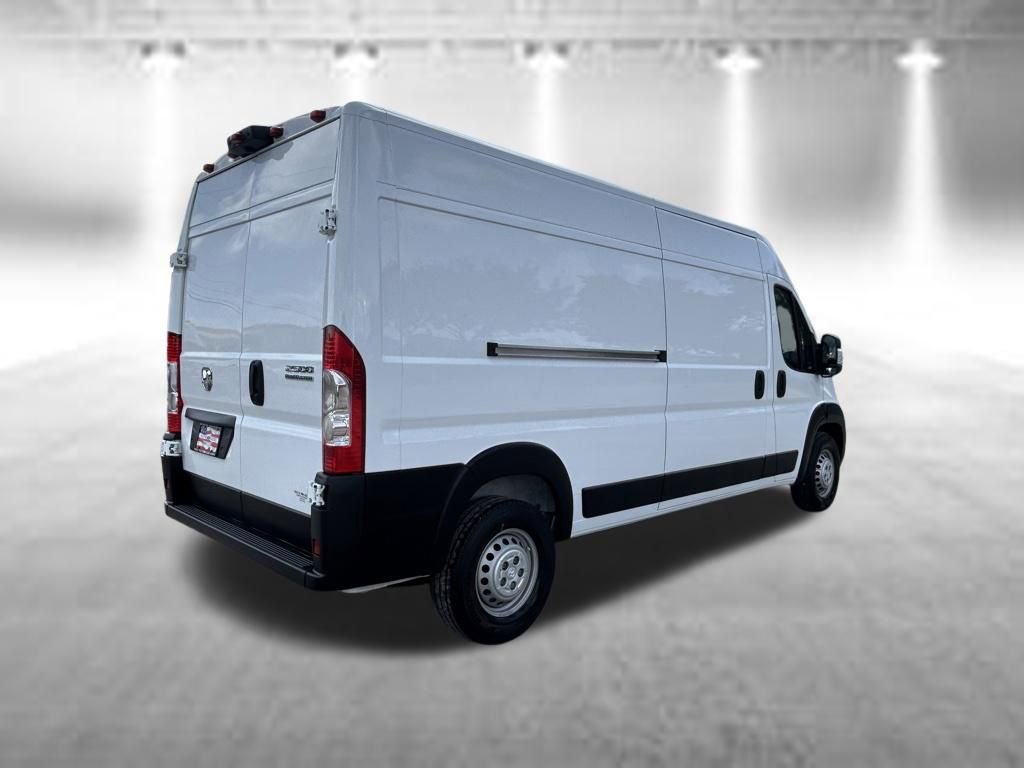 Used 2024 RAM ProMaster 2500 w/ Convenience Group FWD image 4