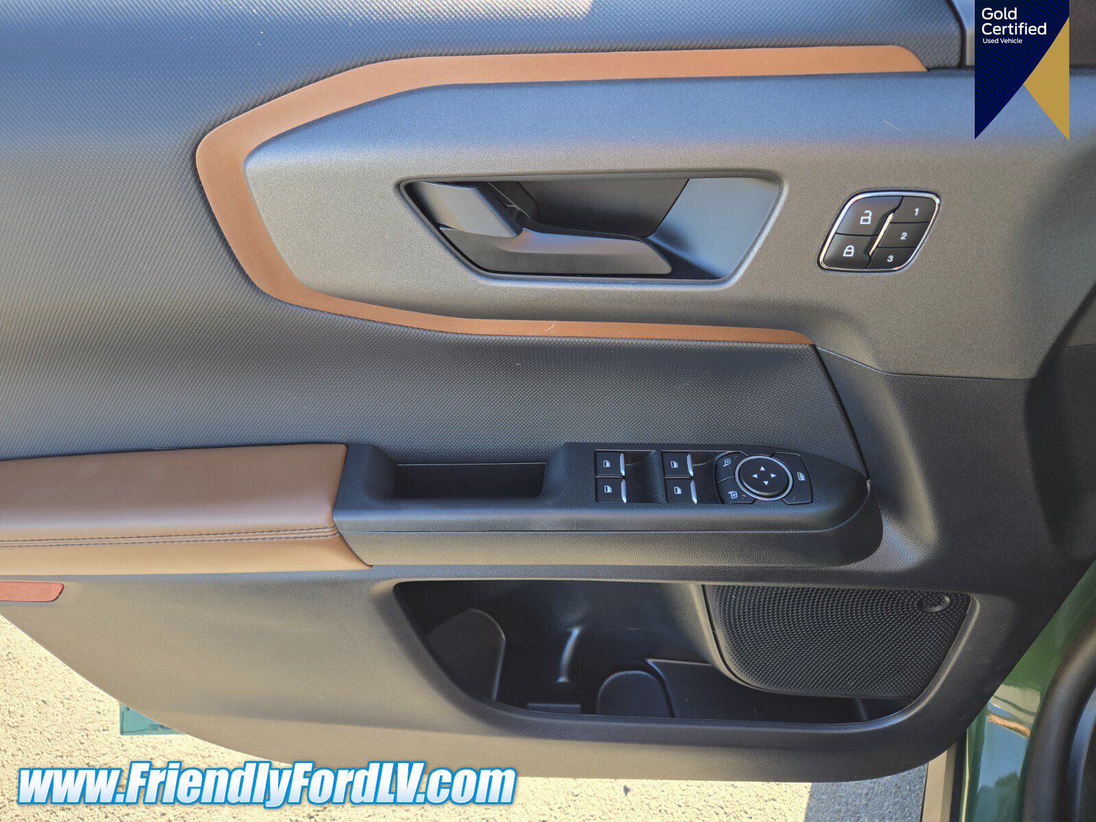 Certified 2025 Ford Bronco Sport Outer Banks AWD/4WD image 19