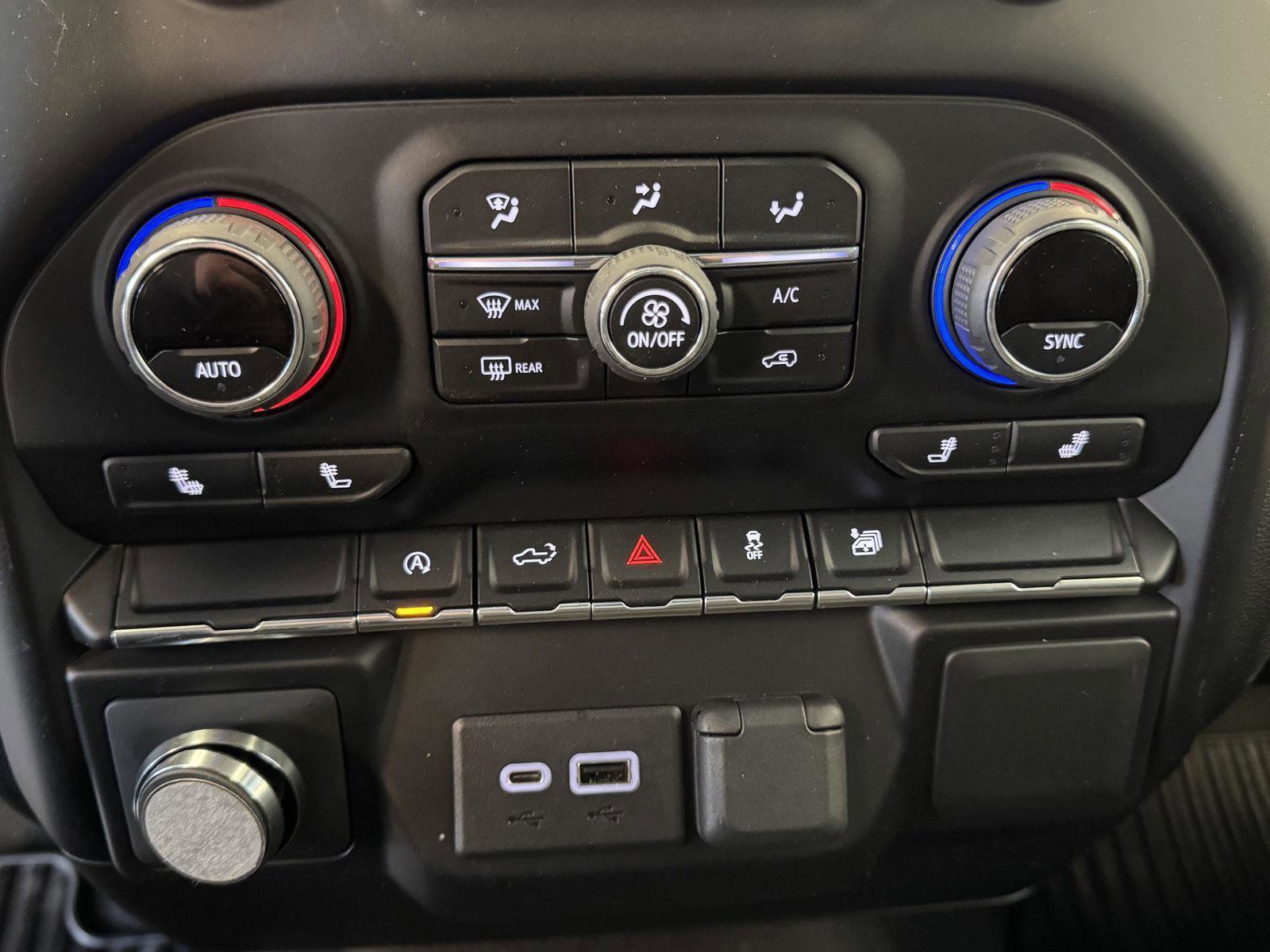 Used 2021 Chevrolet Silverado 1500 LT image 37