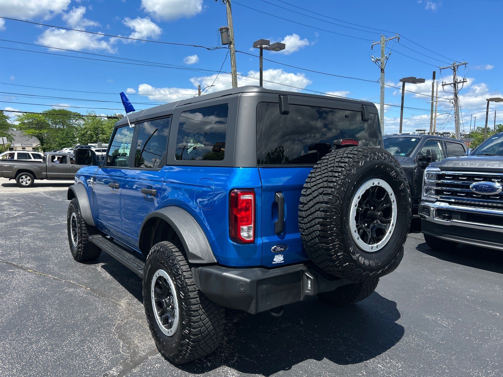 Certified 2023 Ford Bronco Big Bend w/ Sasquatch Package AWD/4WD image 12