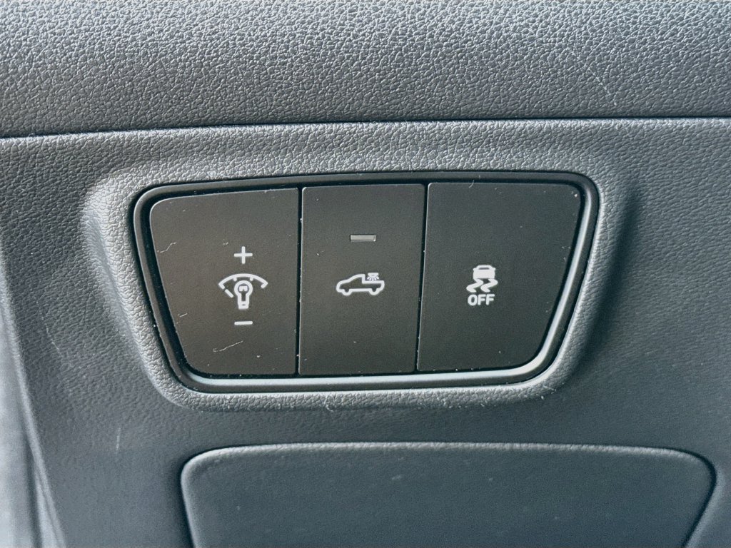 Used 2022 Hyundai Santa Cruz SEL w/ Activity Package FWD image 10