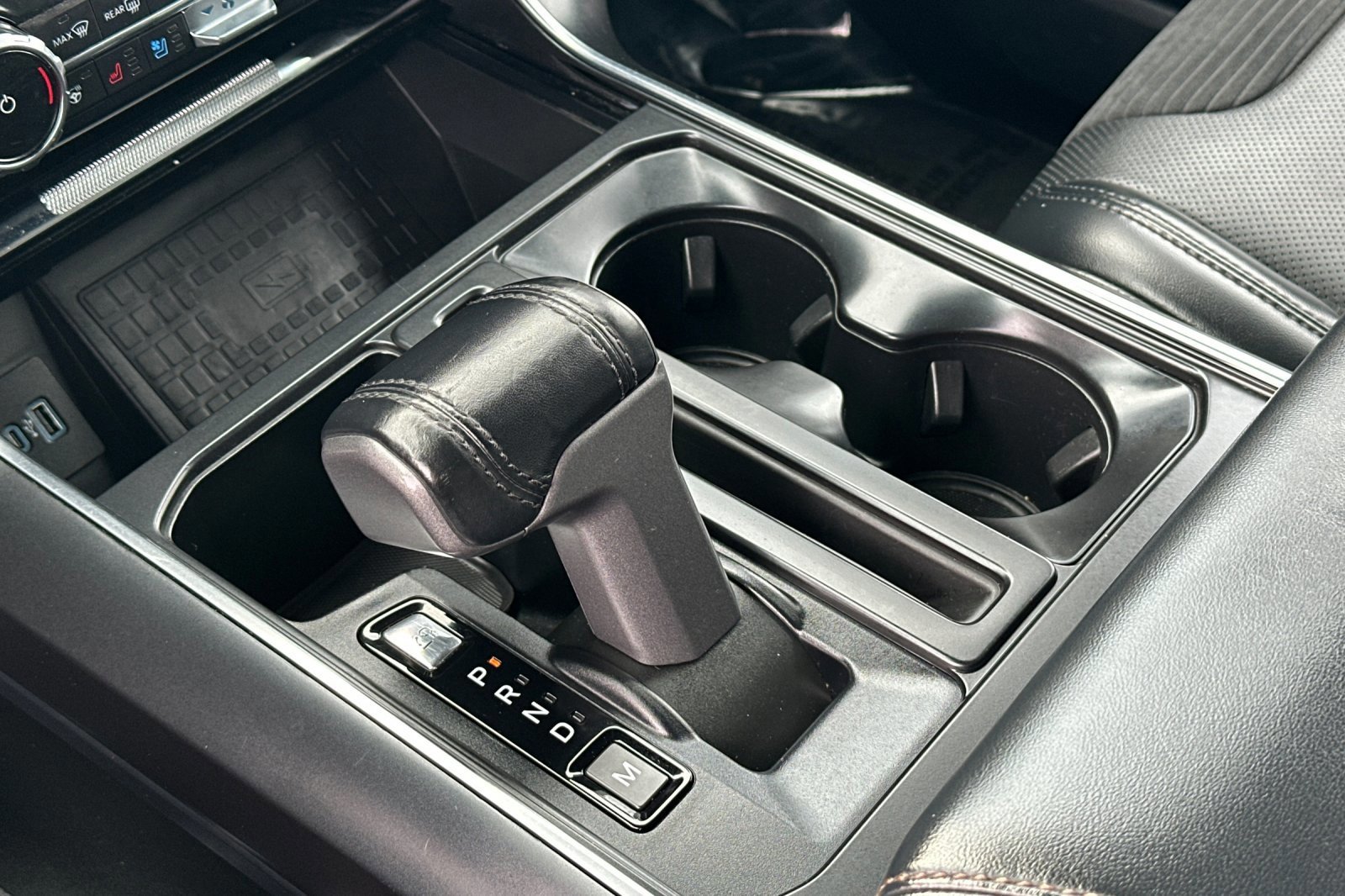 Certified 2022 Ford F150 Raptor w/ Equipment Group 801A High image 32