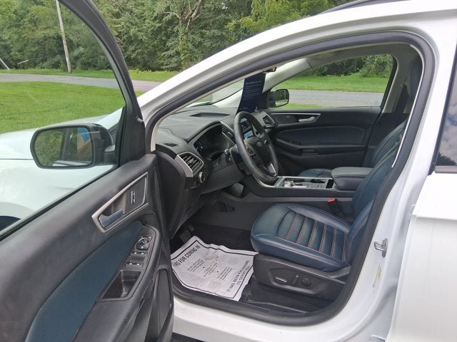 Certified 2023 Ford Edge SEL w/ Sport Appearance Package AWD/4WD image 9