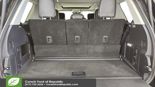 Certified 2025 Ford Expedition Platinum image 23