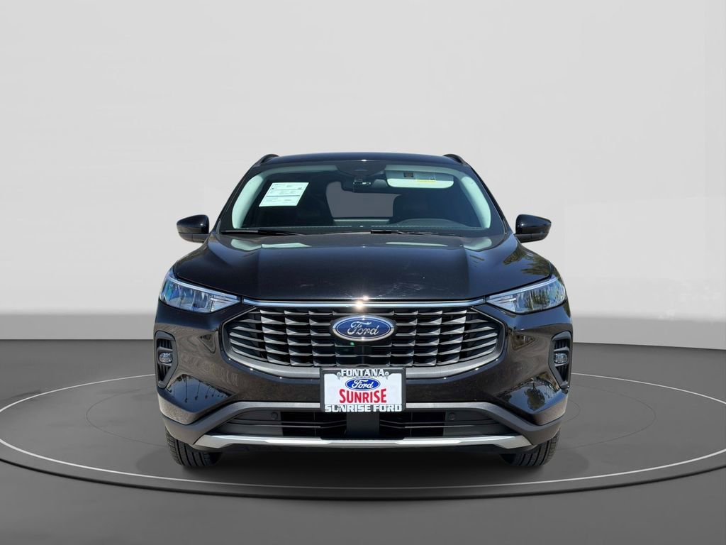 Certified 2025 Ford Escape SE FWD image 3