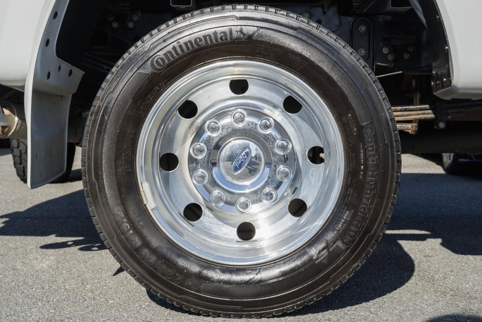 Certified 2022 Ford F450 Platinum w/ FX4 Off-Road Package image 23