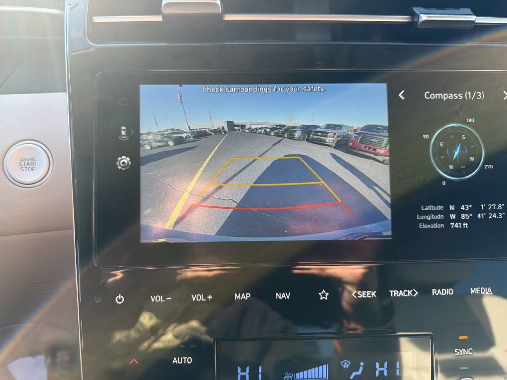 Used 2024 Hyundai Tucson SEL w/ Convenience Package AWD/4WD image 17
