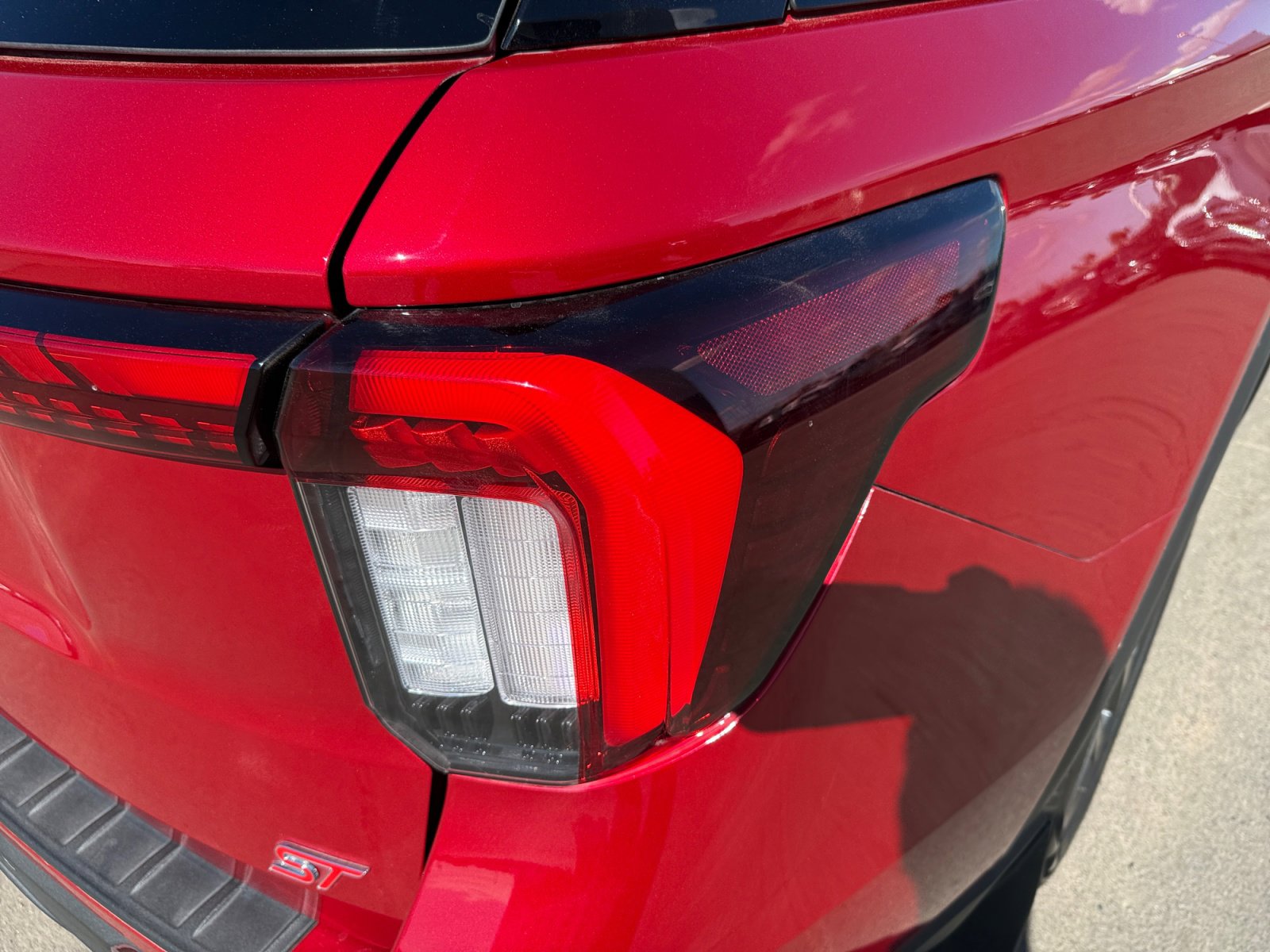 Certified 2025 Ford Explorer ST image 30